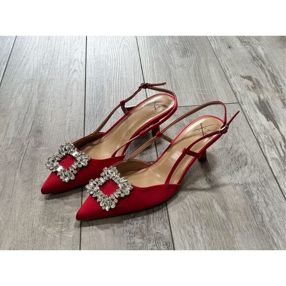 Women's Annette Red Satin Slingback W/Kitten Heel Size 8.5 - Picture 1 of 12